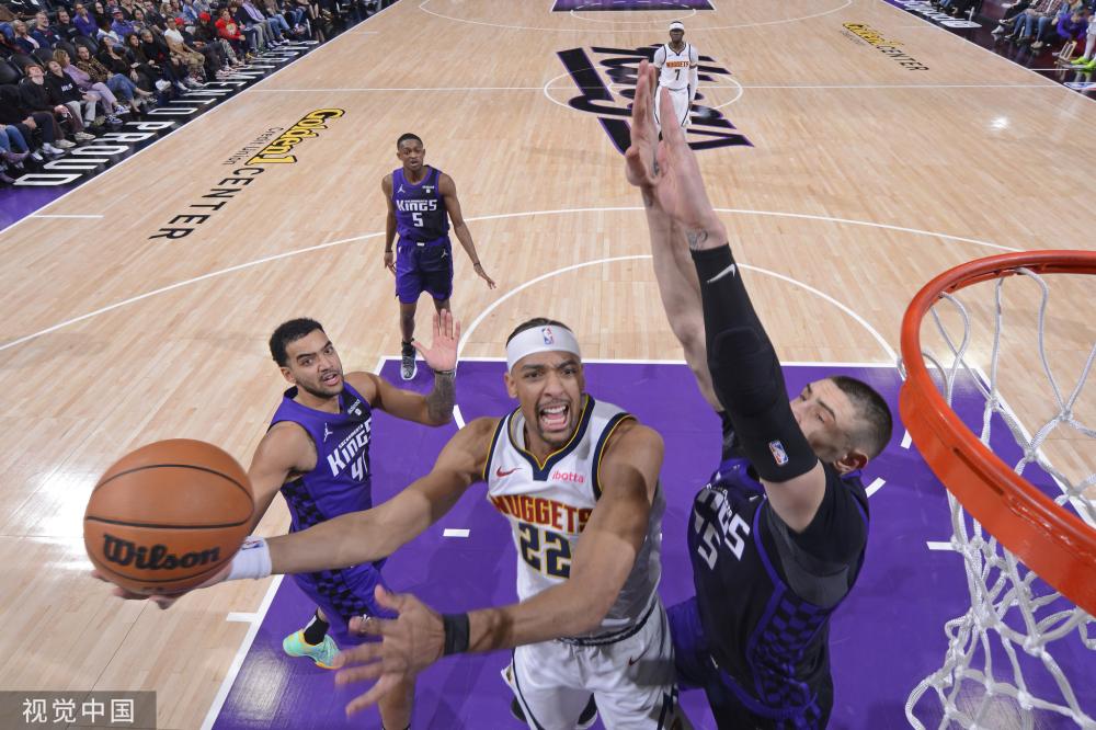 与此同时 与此同时