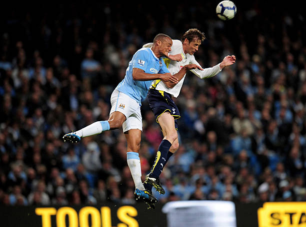 超出其年齡 超出其年齡