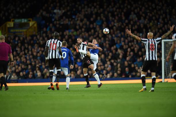 因伤缺席 因伤缺席